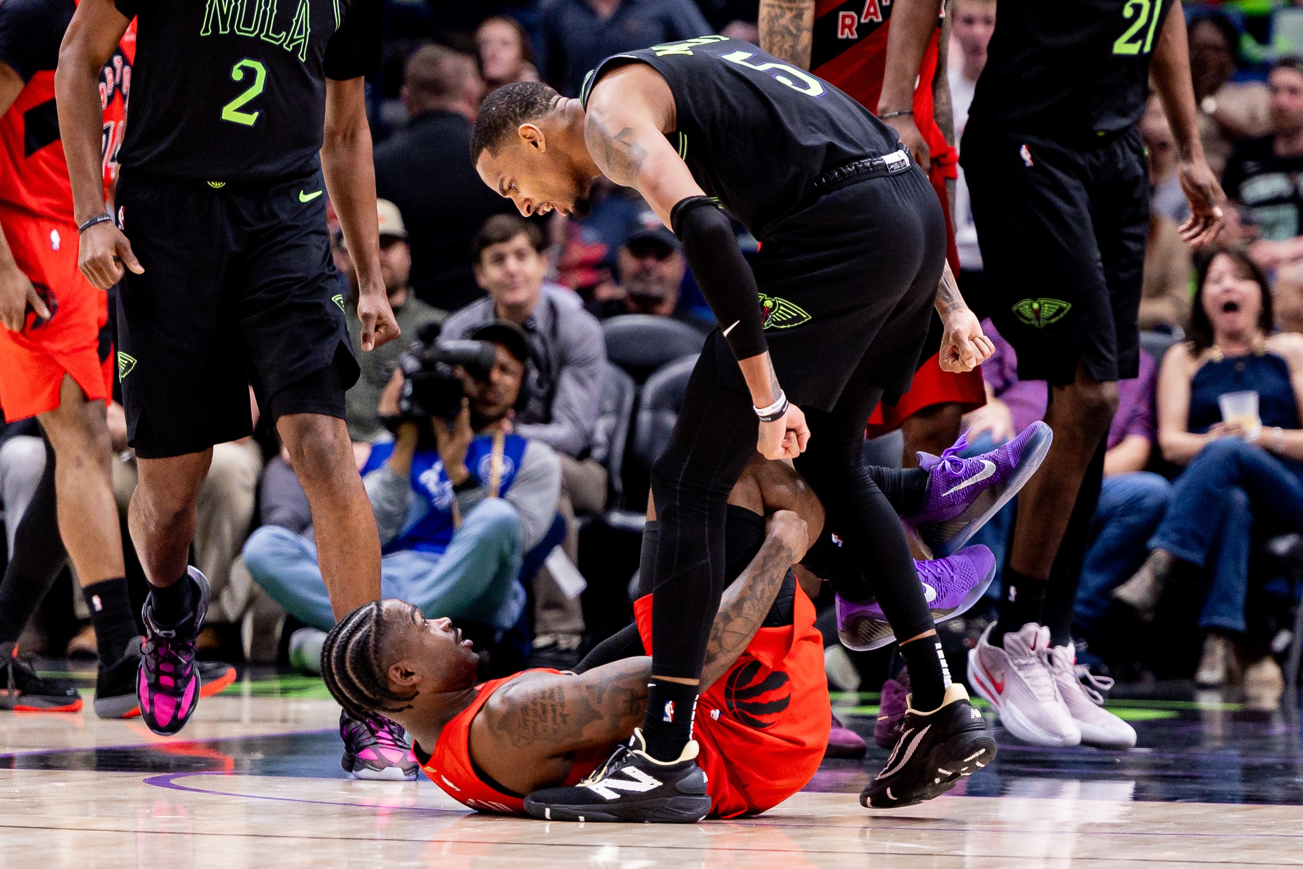 百家乐官方网-给老粉撒币！德章泰·穆雷回馈球迷 将挑选几人每人发5000刀！