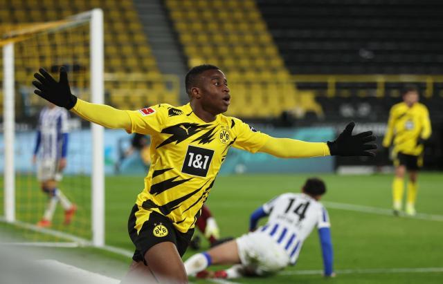 百家乐玩法-【德甲】布兰特远射穆科科替补建功 多特2比0赫塔